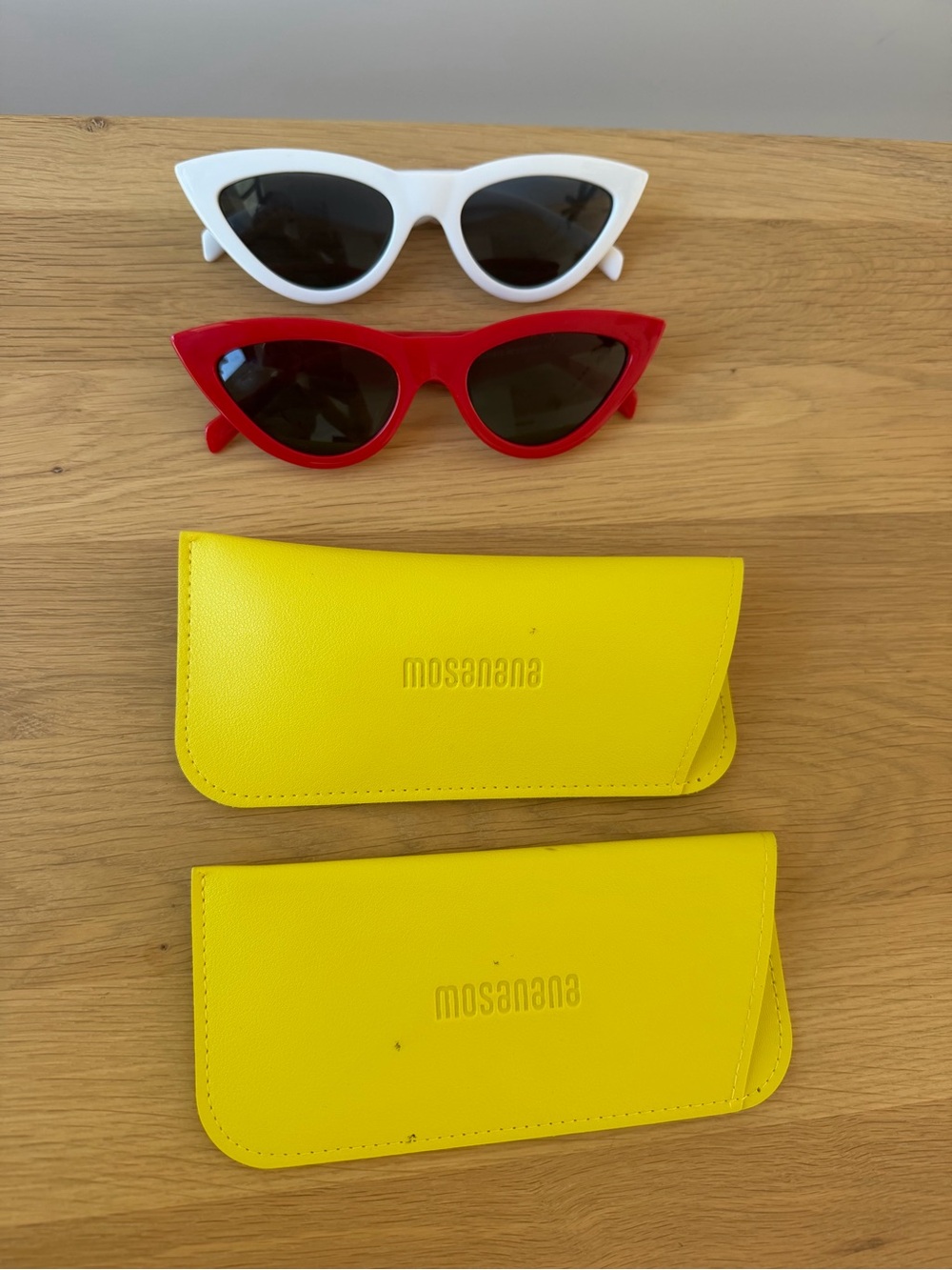 mosanana Retro Cat Eye Sunglasses Trendy Cute Avant-garde Style MS51810 in red a